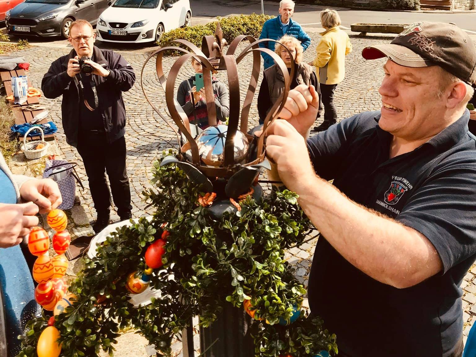 Brunnenschmücken in Mammolshain