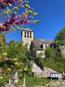 Die katholische Kirche St. Michael gehört für mich natürlich in jedem Fall zu Mammolshain. Ich weiß nicht, wie oft ich mittlerweile die Stufen bereits hoch und runter gelaufen bin. - Eingereicht von Kerstin Bremm Fotowettbewerb Mammolshain - 23